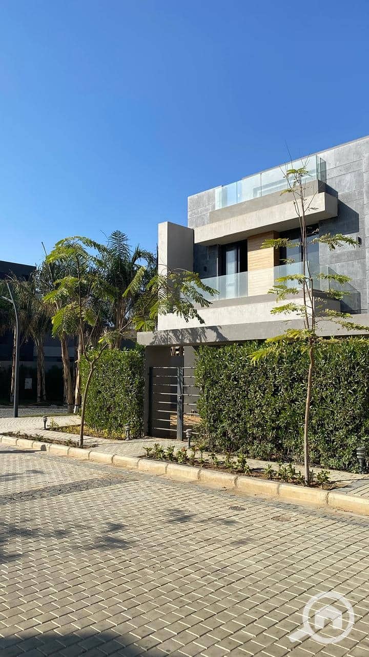 7 468391870_2697854570602333_1311696697307880353_n. jpg