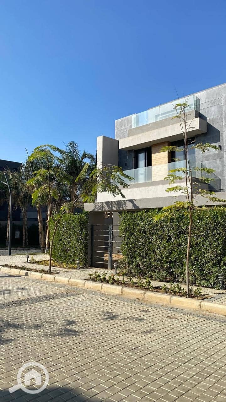 7 468391870_2697854570602333_1311696697307880353_n. jpg