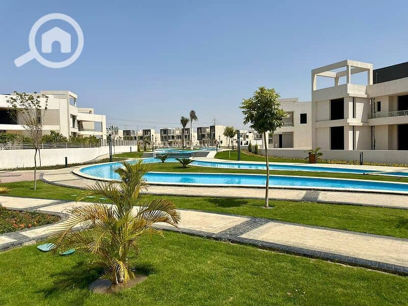 2 27f95806-c99f-48a0-9c99-fb90599f3ca9. jpeg