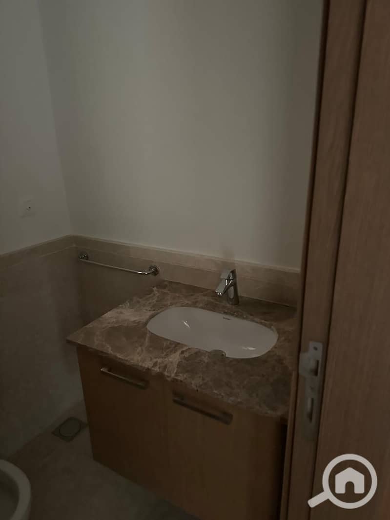 7 a584e3d6-c6fb-42e5-b22a-7304d6908272. jpeg