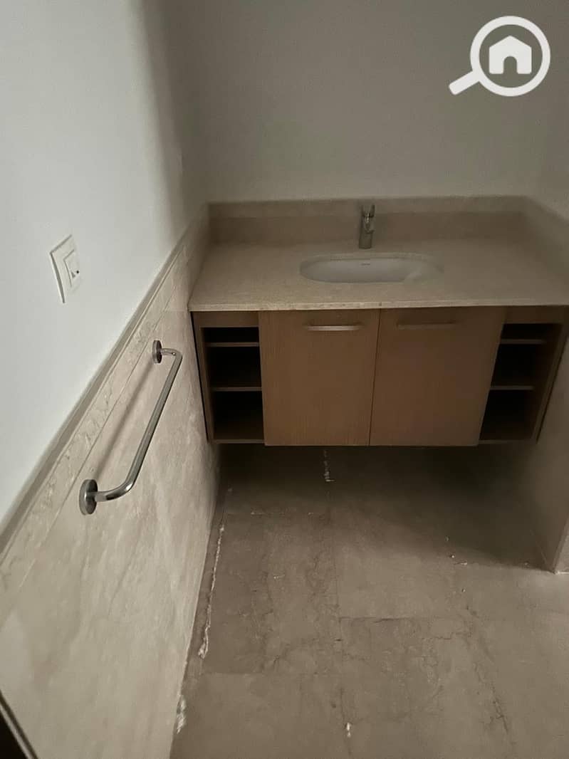 9 9431b810-7757-424f-87d4-388eb18460a0. jpeg