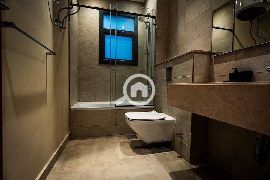 6 c1578110-39b3-48be-a7ab-cd5c3d900711. jpg