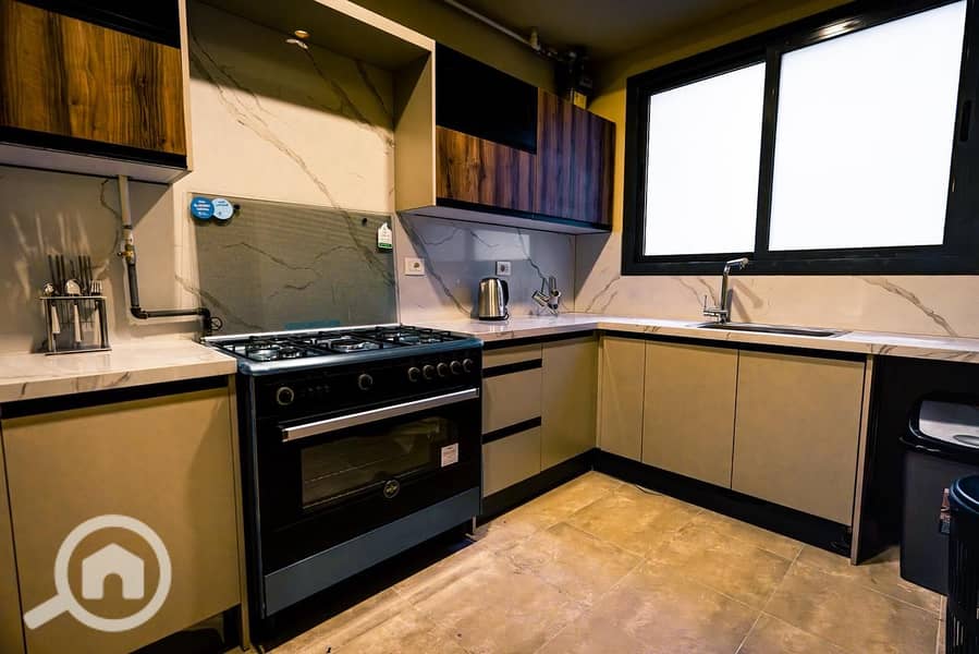 9 bb391df6-a859-4d02-8996-5abb89b23c78. jpg