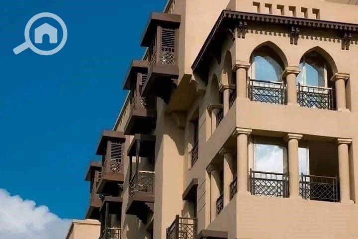 4 d05a7381-a8f2-4307-8b2d-8741ce0eac80. jpg