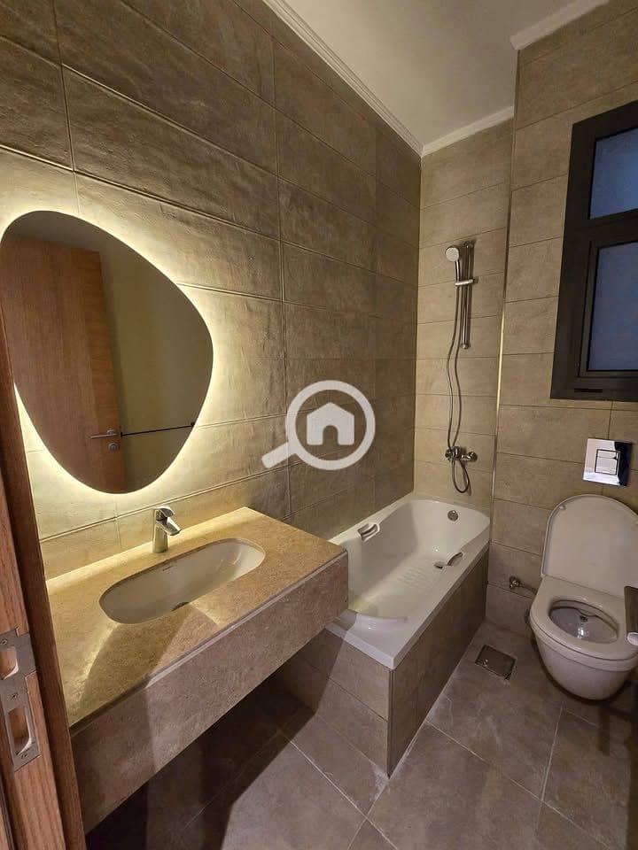 3 558676377_794331313554867_814214599133159735_n. jpg