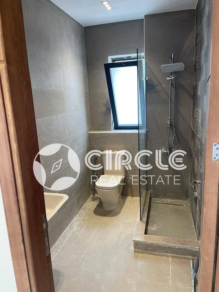 5 WhatsApp Image 2026-02-01 at 18.37. 49 (1). jpeg