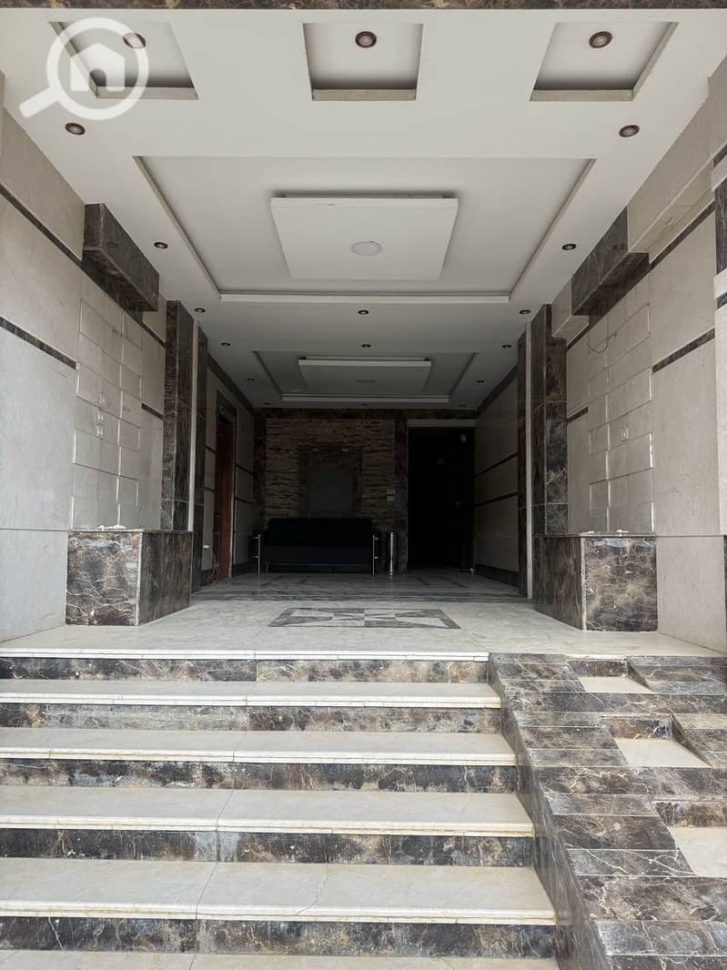 12 80d4398a-358e-454a-950f-9a2f0f65a441. jpeg