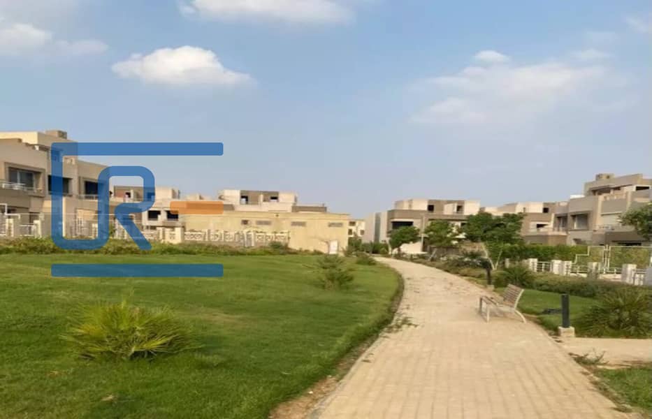 10 تاون-هاوس-للبيع-بمساحة-270-متر-في-جولف-إكستنشنز-3. jpg