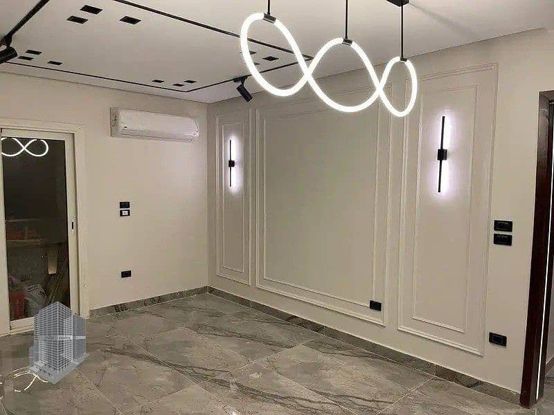 2 photo_6048340364512398639_x (1). jpg