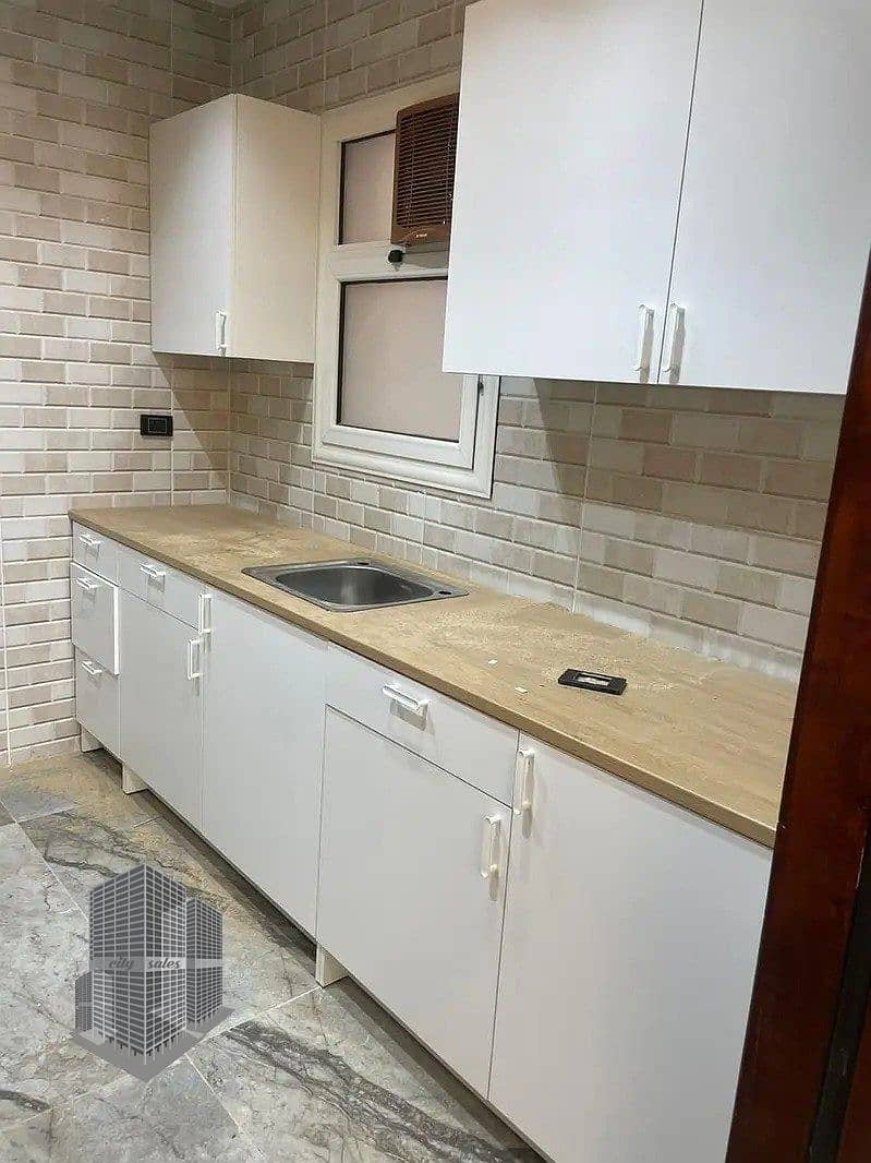 3 photo_6048340364512398640_y. jpg