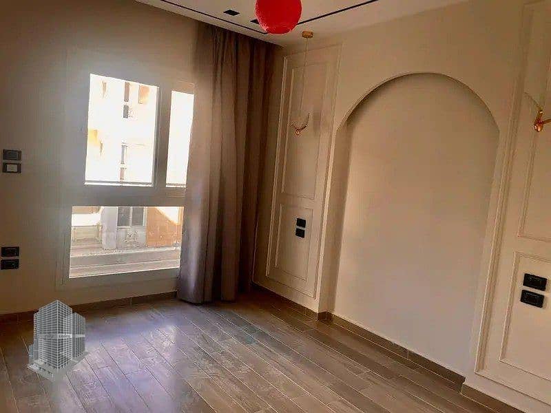 6 photo_6048340364512398641_x (1). jpg