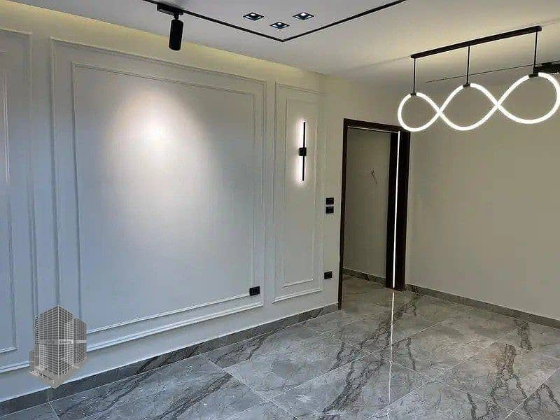 8 photo_6048340364512398643_x. jpg