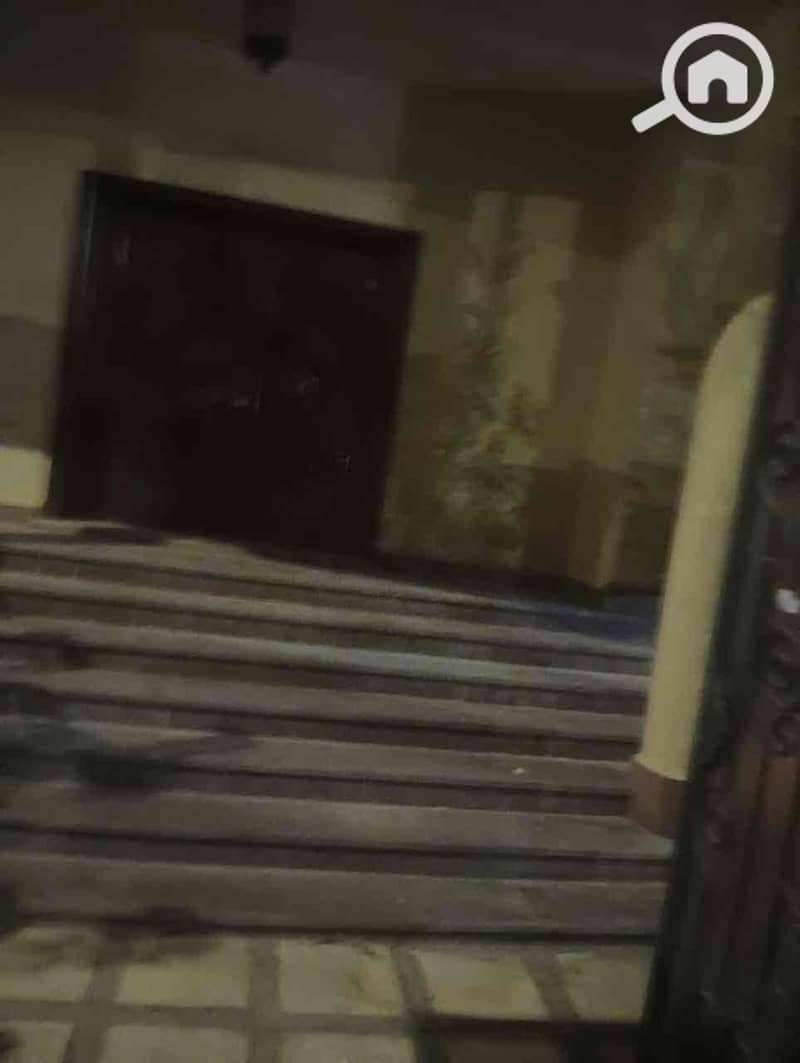 4 2b84f5a8-8d1f-46e2-8a22-2b12d088032f. jpg