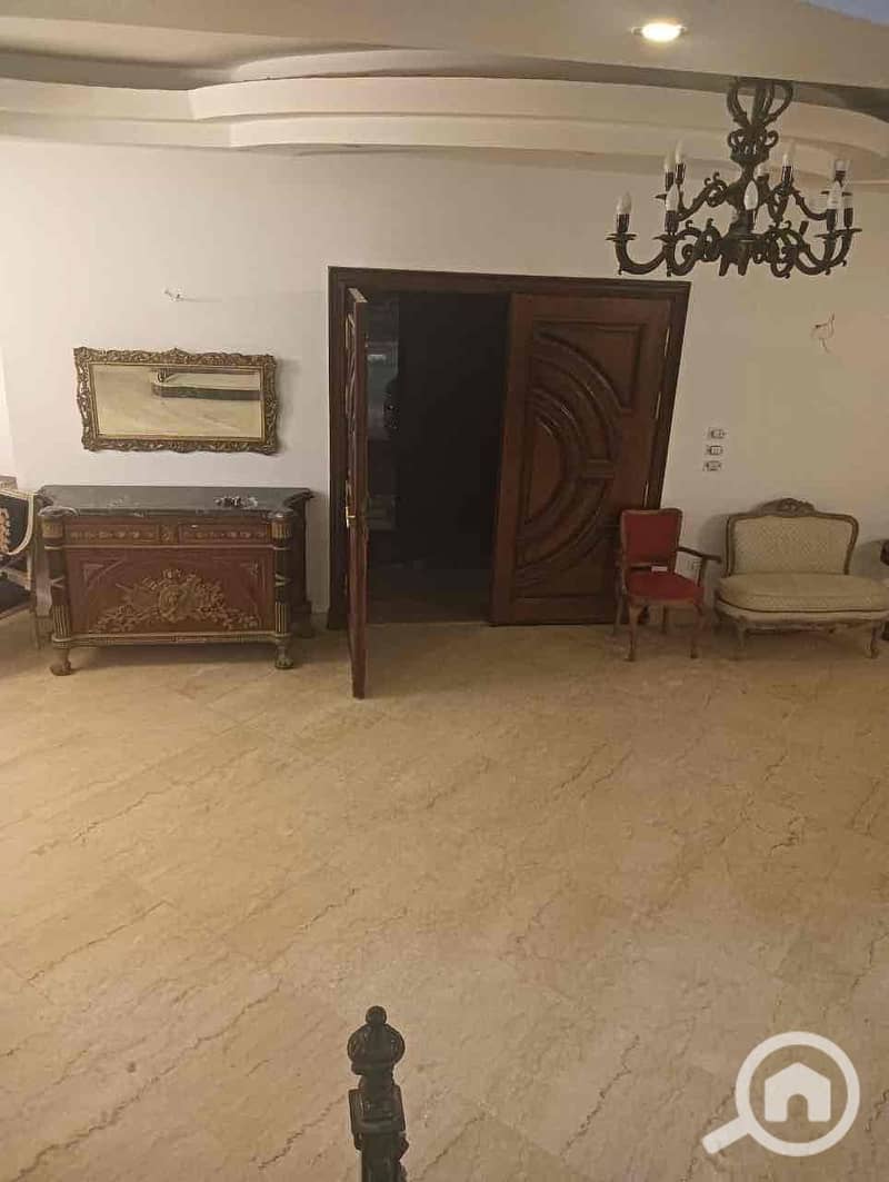 10 36f4e6a4-30d3-4095-8495-9bbf8dedc0ea. jpg