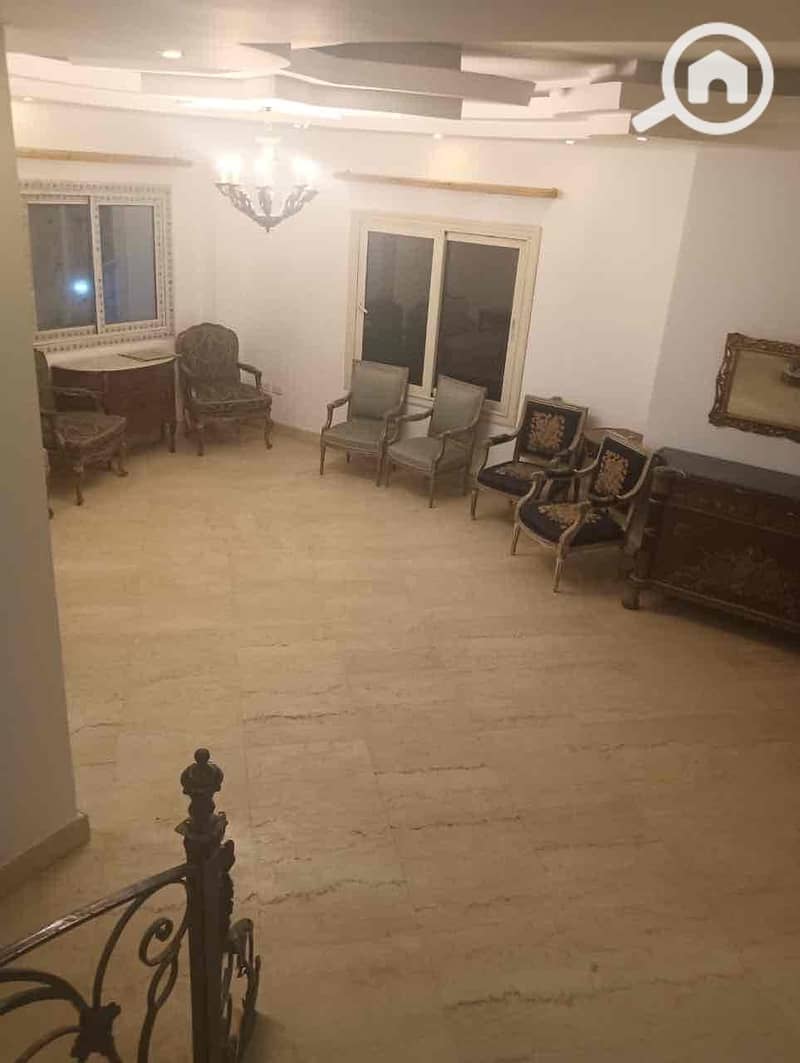 12 92a55ee3-8354-4495-894a-92da78bbe837. jpg