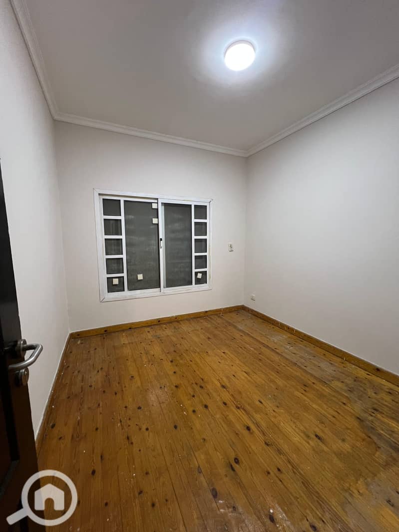 5 6d35f369-12c0-4d65-86f8-aaf65d7fa915. jpg