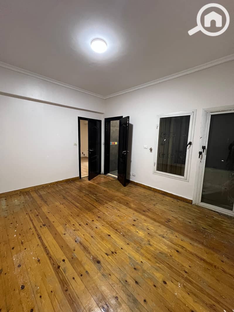 7 56fe6c43-6dc3-44a9-a2b9-e8023938d1dd. jpg