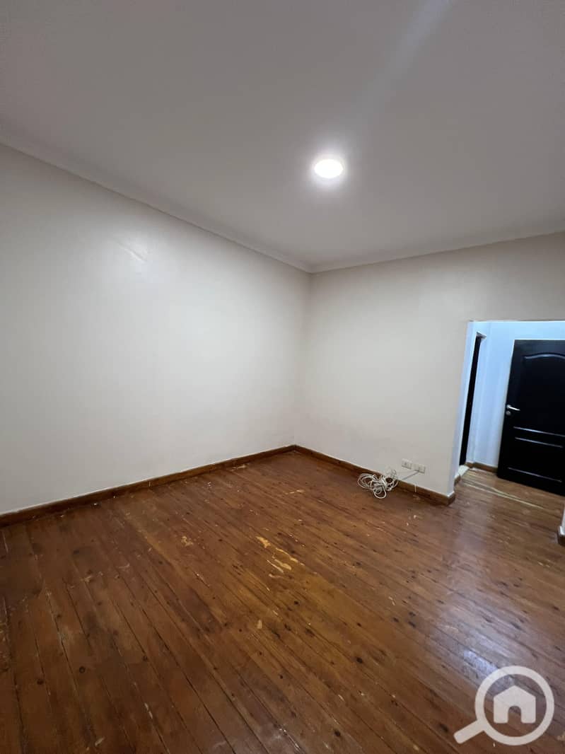 9 a5d972bc-c017-4e51-9673-09339caf34dd. jpg