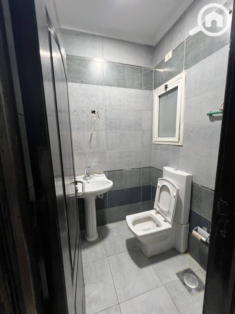 11 c76d883a-c488-4c1c-9f3a-03394a386135. jpg