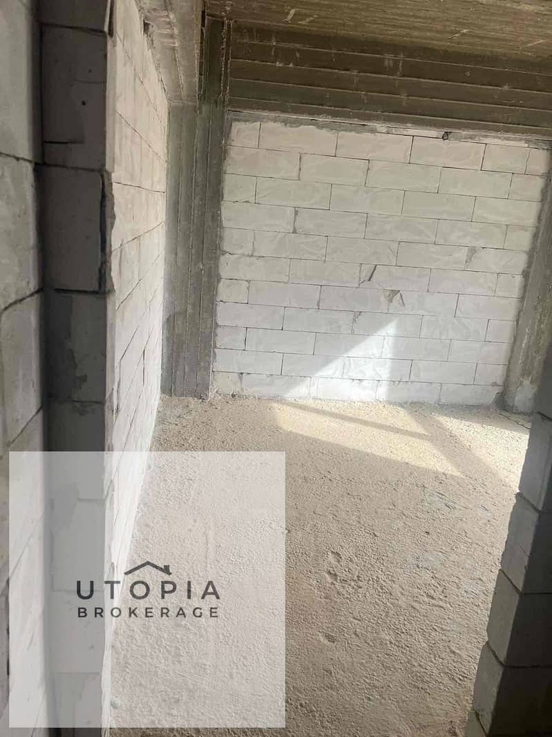 4 171abef0-8f19-47b7-bfe5-d2122ed84f04. jpg