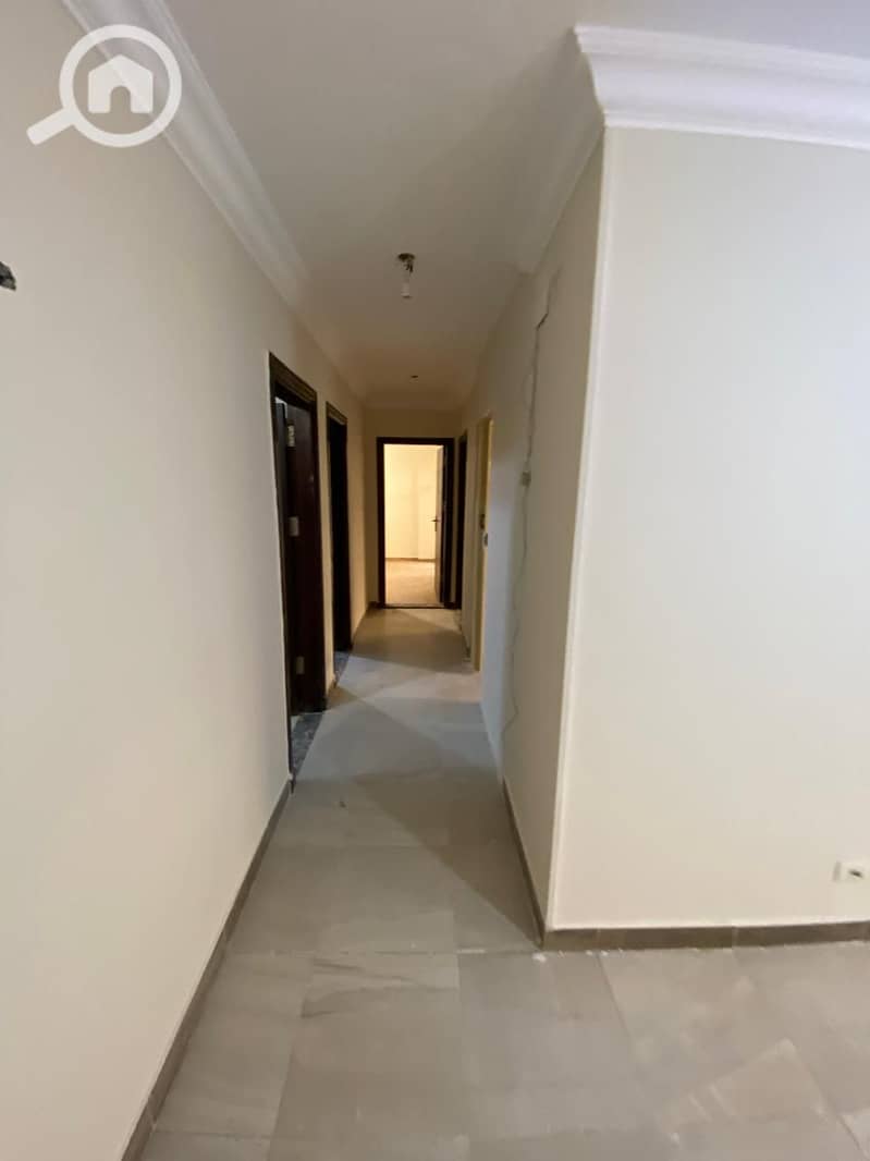 8 0945c0cd-6498-49c2-981b-0a6ec4e8d8c0. jpg