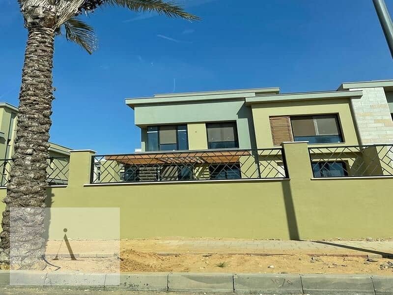 2 9e9bf6b0-c4ba-4a98-8d2f-55aaf0c41882. jpg