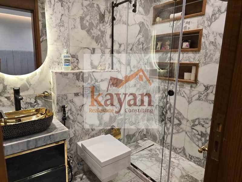 4 afd86119-7c46-4920-b013-309746d1d63b. jpg