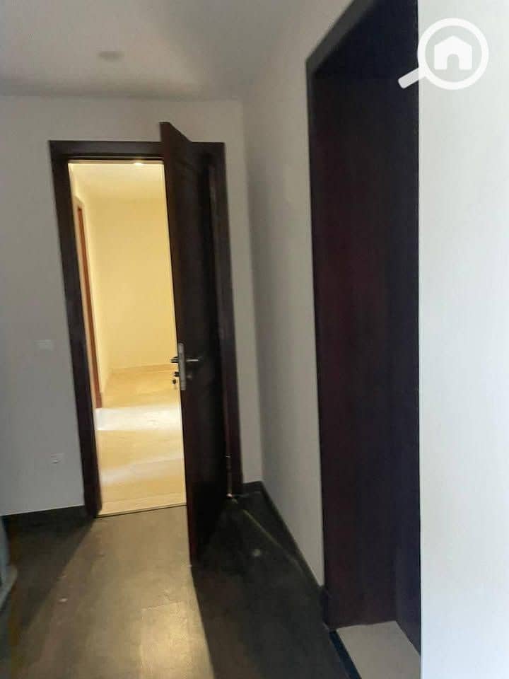 5 WhatsApp Image 2025-10-27 at 4.47. 14 PM (4). jpeg