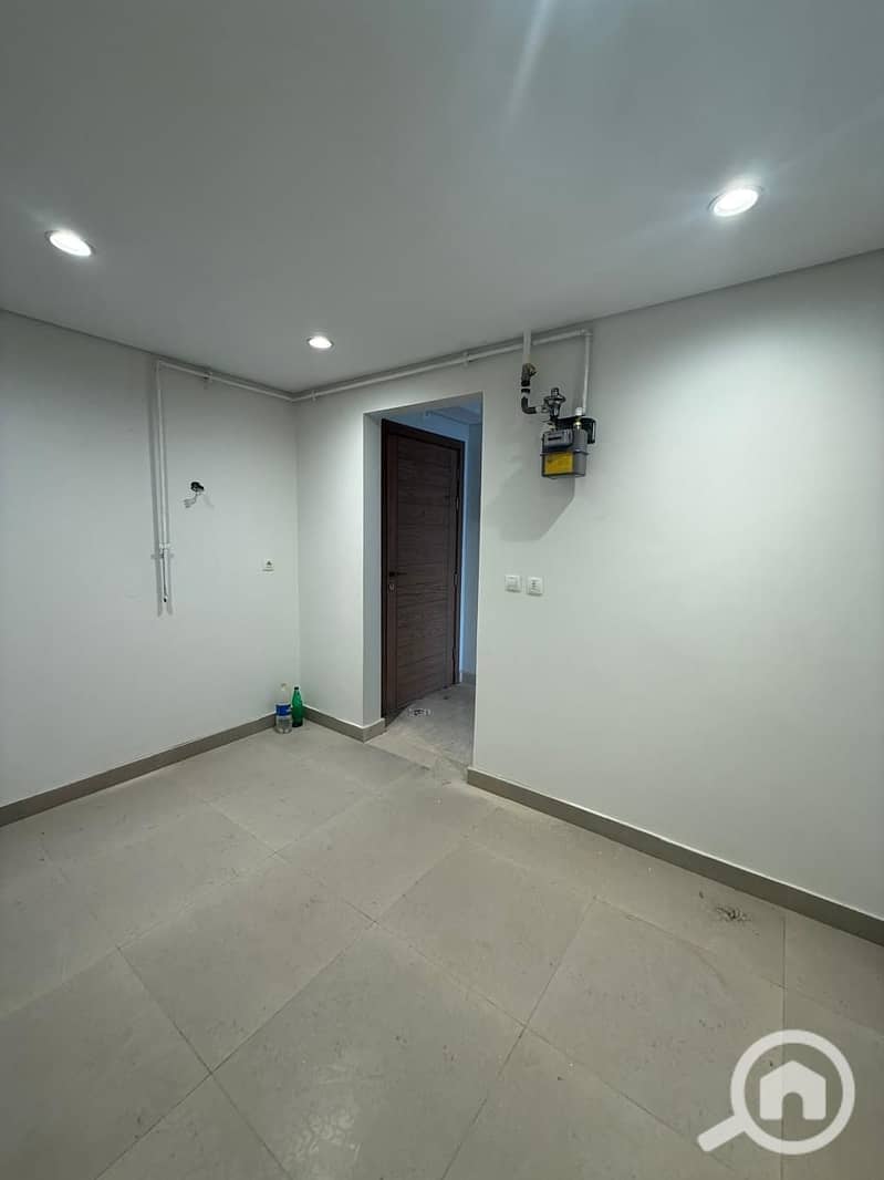 4 bc33360c-14f7-4fd7-87b4-1515b3e1c884. jpg