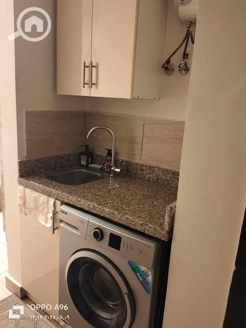 8 29e3a539-6f71-48d9-8dea-554c4287e0ef. jpg