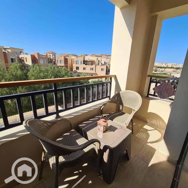 9 b035c1fa-5119-4033-a1d7-342613bf96d5. jpg