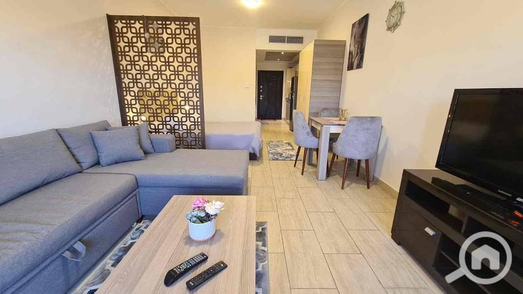 10 1816c35e-b5d3-4756-a64c-6dcac9371b2f. jpg