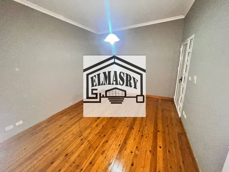 7 e152af61-3582-4c0e-a749-22f91d15b0af. jpg