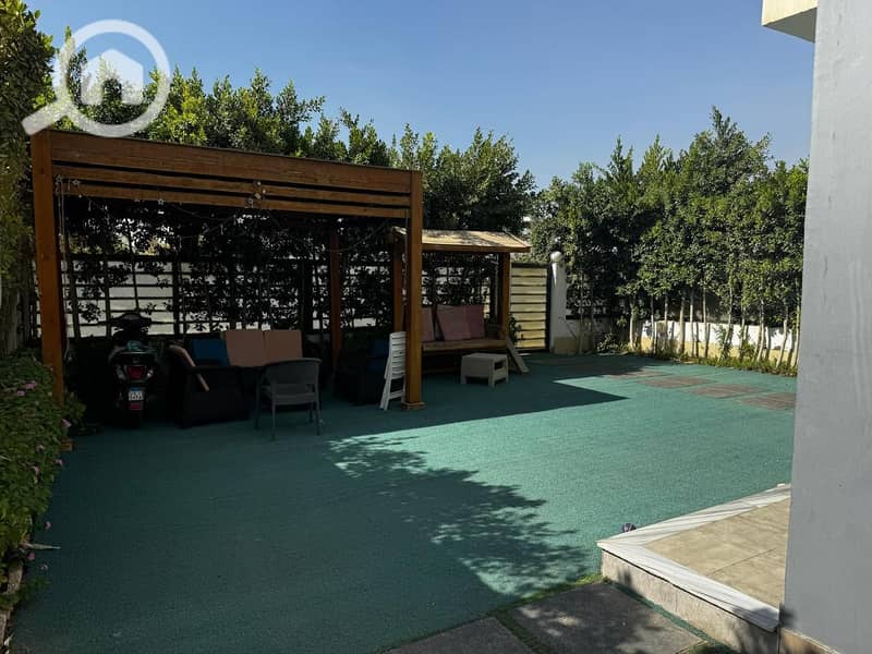 3 45b85de4-1986-496a-81b9-96e1be661c42. jpg