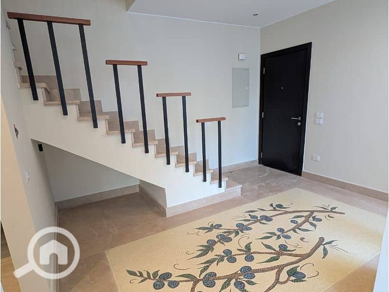 2 b1e7c264-01dd-427f-aba3-c5bbfefcbf66. jpg