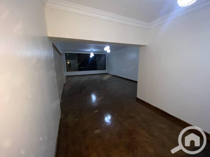 16 3c825afd-50a0-4b5d-b6e3-bc7536a032f0. jpeg