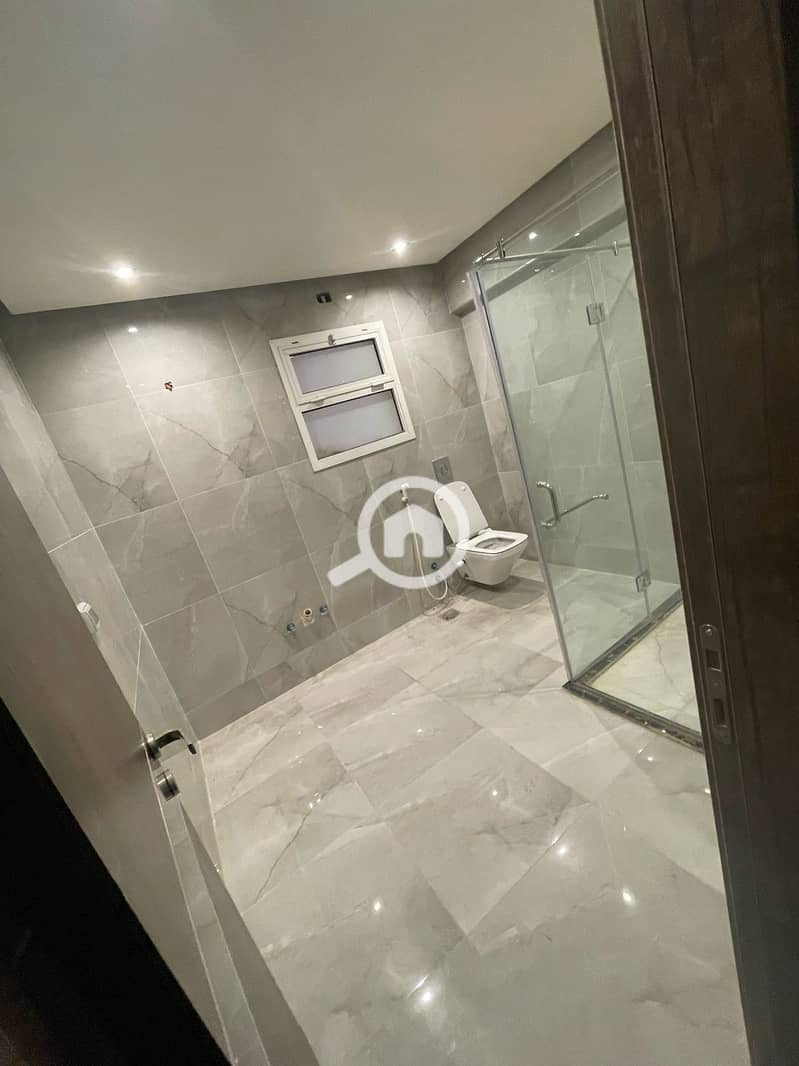 10 691090f8-023a-4bdb-ad94-6739b1afcdb3. jpg