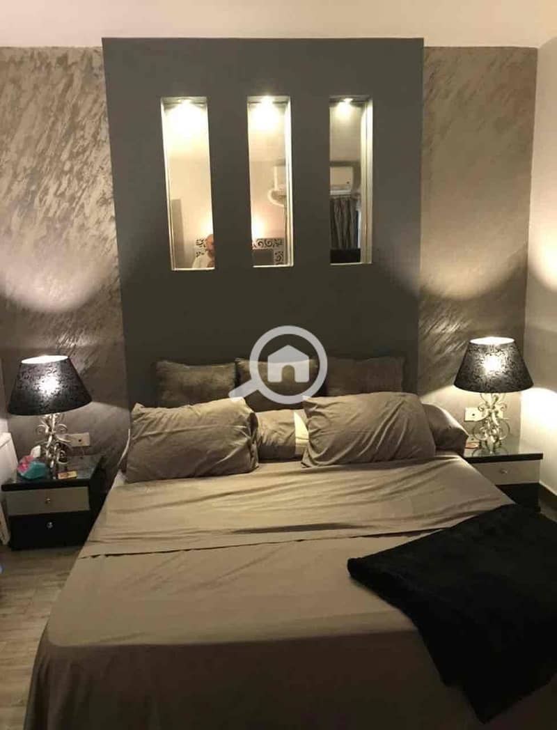 2 676b90d0-2dc1-419c-938b-80d1fba466b2. jpg