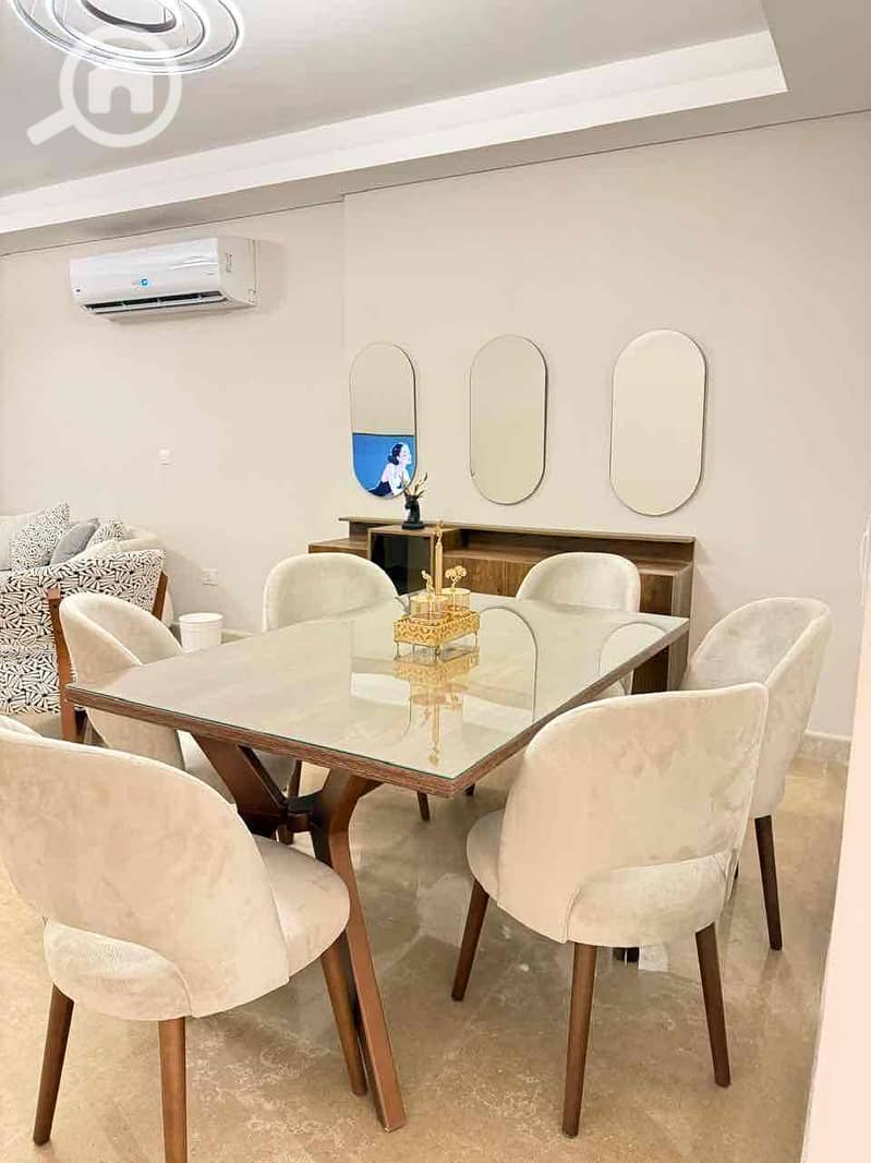 16 612cf4e3-5b51-4629-a9cd-e9d616841bc7. jpg