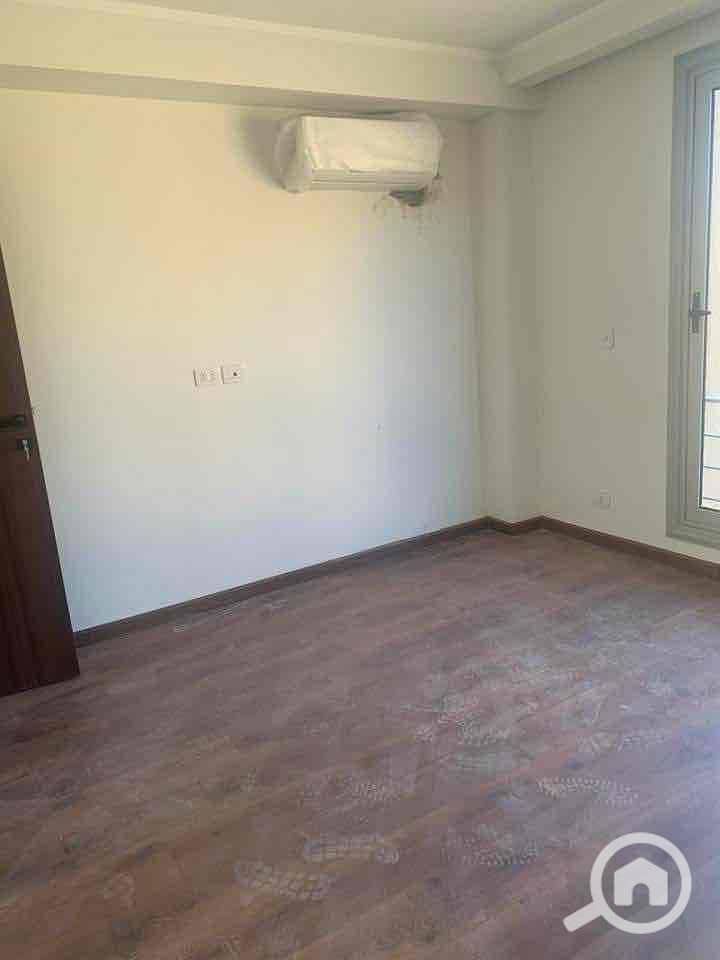 2 3ca51ee7-d043-4c57-a7e1-8b137a72cdf6. jpg