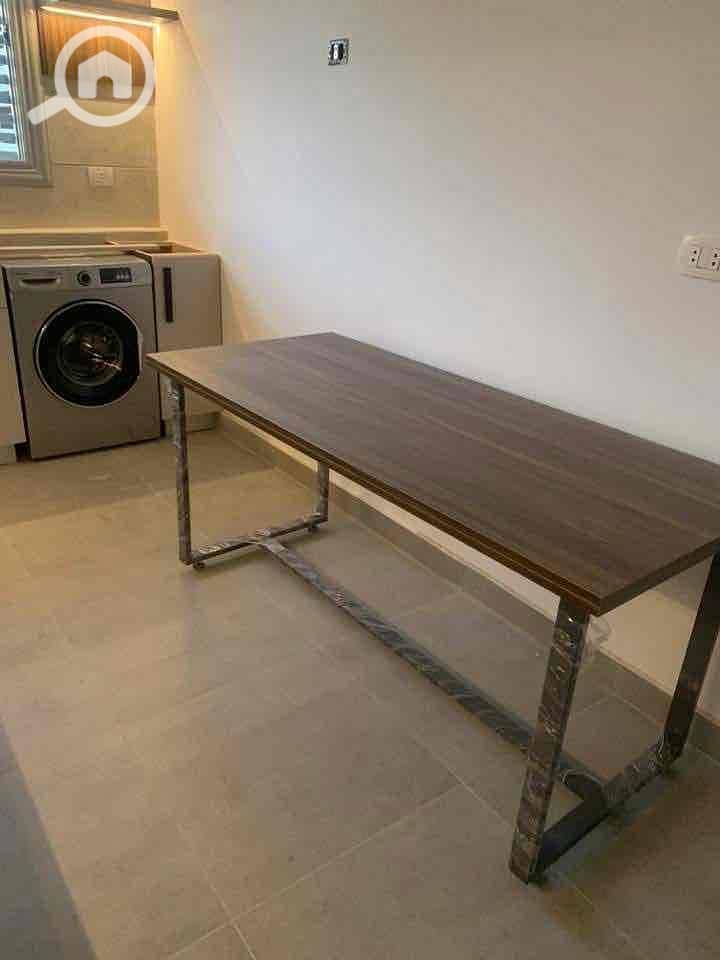 10 1a886112-86e7-4f9d-871a-3bb6f5f09bd5. jpg