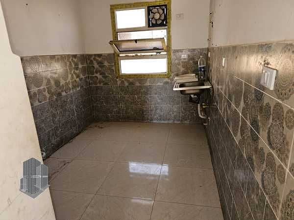 4 photo_6048340364512398664_x. jpg