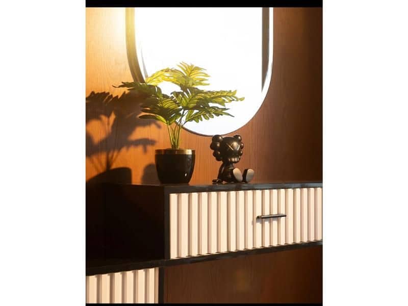 12 e08571ff-6554-4b6f-9584-692246b34c34. jpg