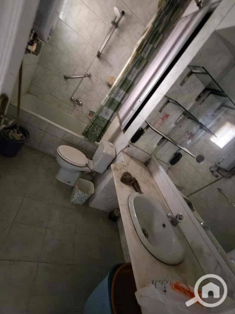 10 2702eaeb-804a-4764-8cb6-66556d0cdbb4. jpg