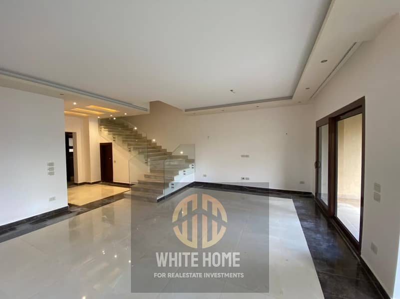 12 b5f45b8b-507b-4207-888a-bac516f37d0b. jpeg