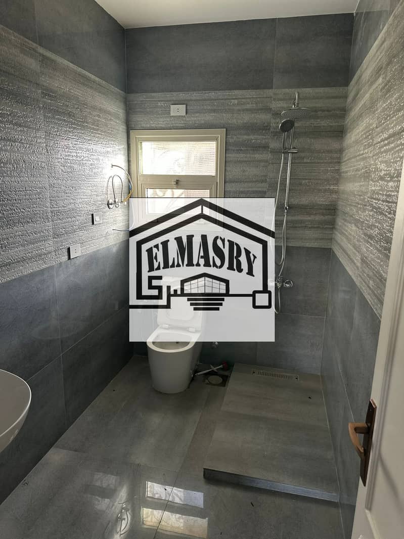 4 0c1c7ef8-8dcd-48c4-9287-4ae997860358. jpg