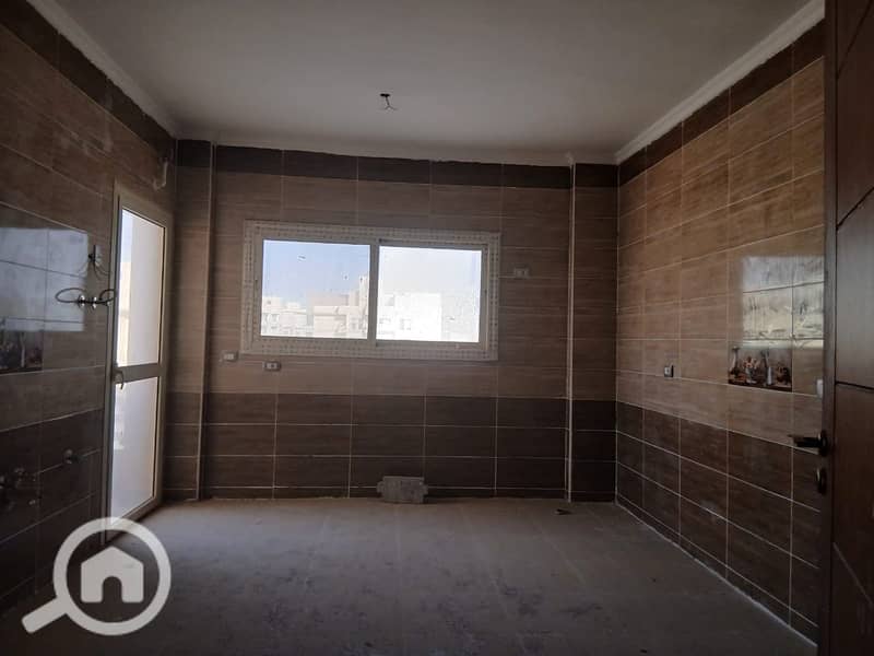 6 WhatsApp Image 2025-06-12 at 21.46. 42_98bedf7c. jpg