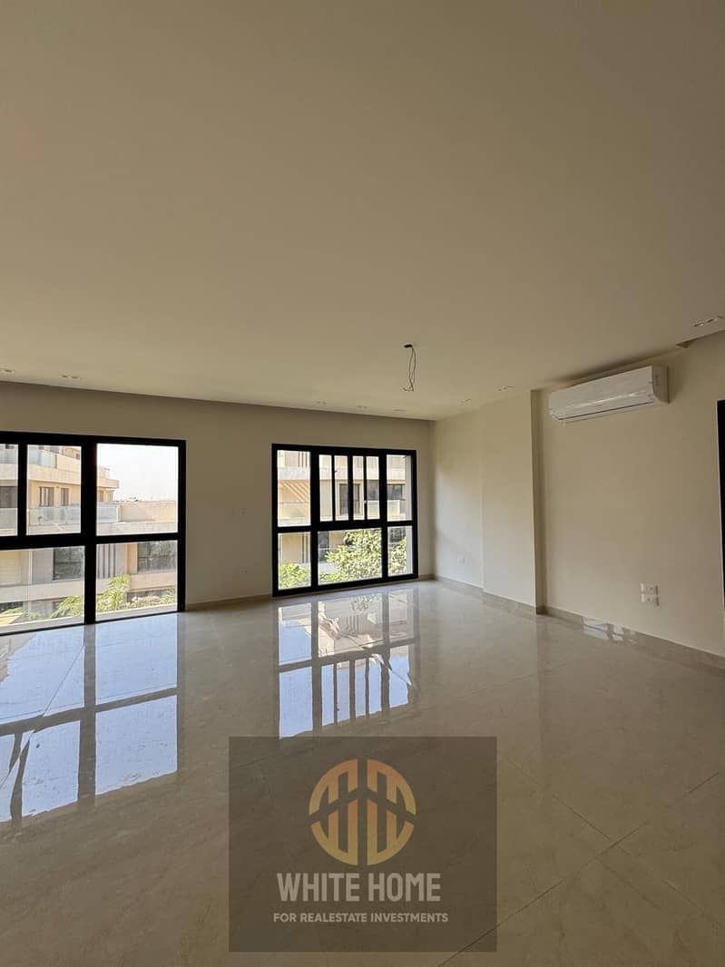 Apartment ultra modern finishing with kitchen &Acs for rent in Sodic sky condos (villete) New Cairo near to garden &clubhouse gym,pool &near to mivida - Widok 4