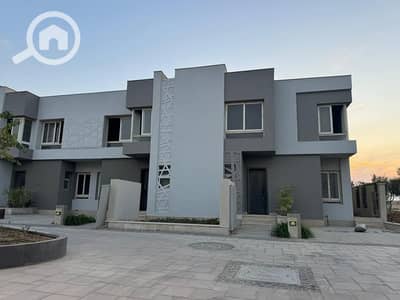 3 Bedroom Townhouse for Sale in 6th of October, Giza - 465964211_122128595282452423_3323822872104769117_n. jpg