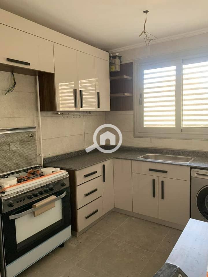 2 d787b015-2f0e-423c-9aeb-cb2905bc8c6d. jpg